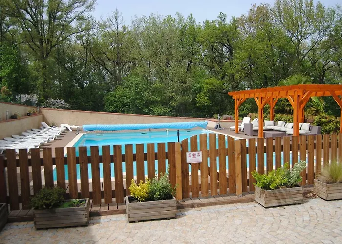 L Occitane بيت للعطل